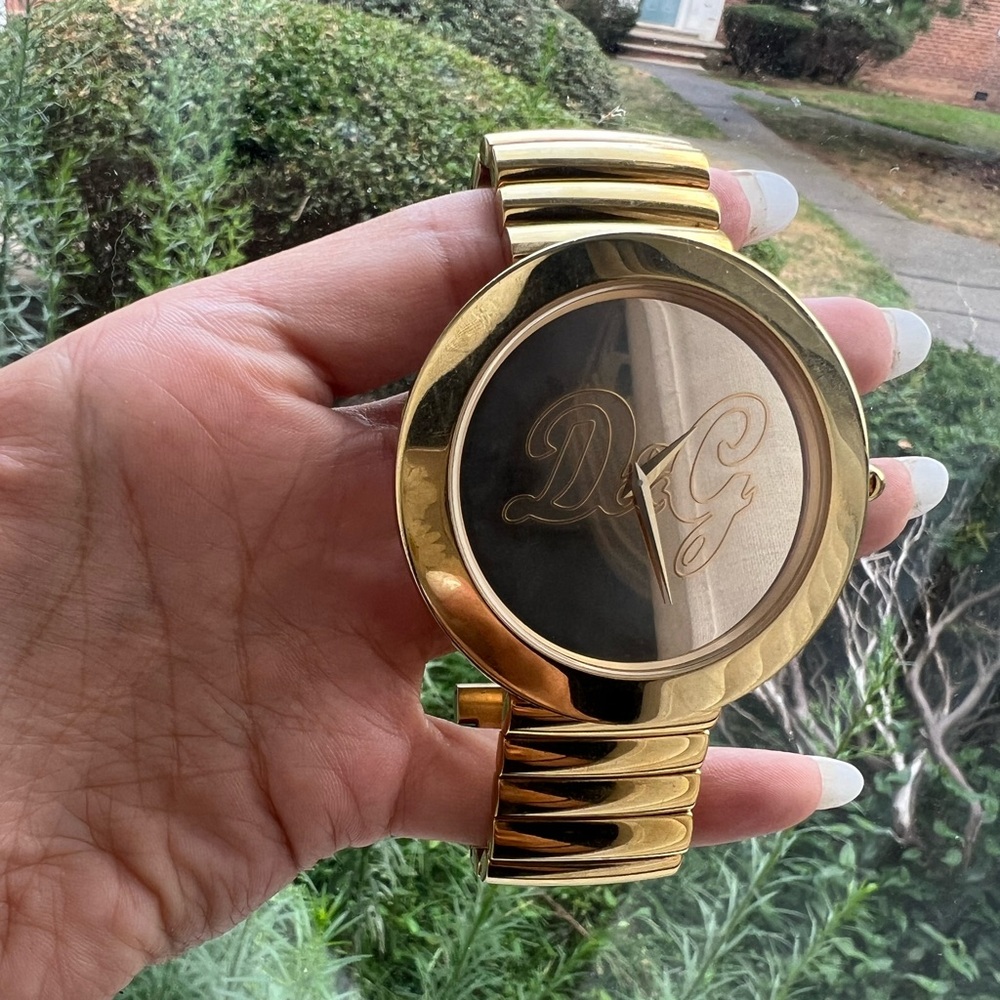 D&G gold watch